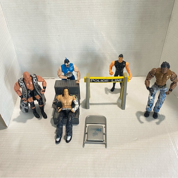 Vintage 2005 TNA Action Figures With Accessories Lot Of 6 - Picture 1 of 9